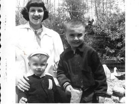 1954 May 18 - Joanne, Davy, Tommy.jpg